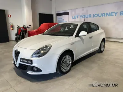 Usata Alfa Romeo Giulietta 120 CV (88 kW) 2018 Bianco Utilitaria