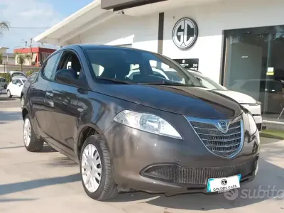 Usata Lancia Ypsilon Gold 95 CV (69 kW) 2012 Grigio Utilitaria