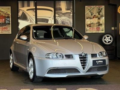 Usata Alfa Romeo 147 GTA 252 CV (185 kW) 2005 Grigio sterling Utilitaria
