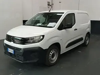Usata Opel Combo S 131 CV (96 kW) 2024 Bianco Monovolume