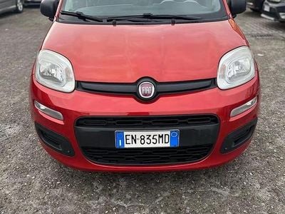 Usata Fiat Panda Dynamic 69 CV (50 kW) 2012 Rosso Utilitaria