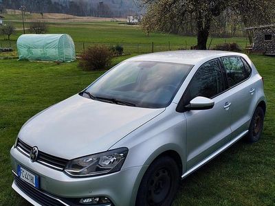Begagnad VW Polo Comfortline 75 HK (55 kW) 2015 Grå Sedan