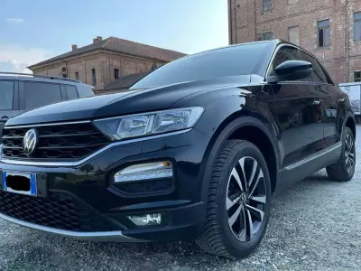 Usata VW T-Roc Style 110 CV (80 kW) 2021 Nero SUV