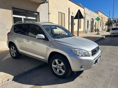 usata Toyota RAV4 RAV 42.2 D-4D 136 CV