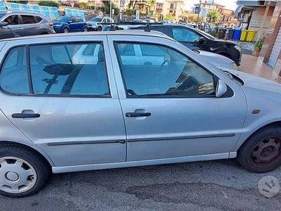 Usata VW Polo 1999 Grigio Utilitaria