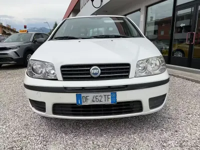 Usata Fiat Punto 60 CV (44 kW) 2006 Bianco Utilitaria