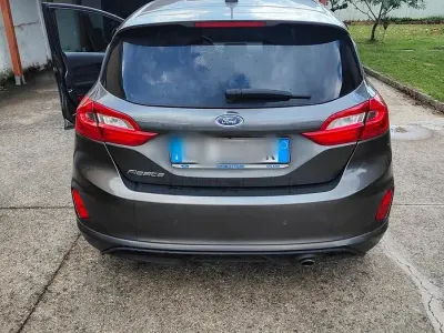Usata Ford Fiesta ST-Line 100 CV (73 kW) 2020 Grigio Utilitaria