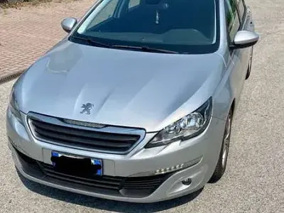 Usata Peugeot 308 Business-Line 116 CV (85 kW) 2015 Berlina
