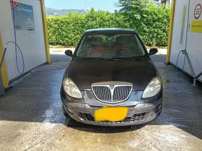 Usata Lancia Ypsilon 69 CV (50 kW) 2004 Utilitaria