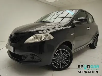 Usata Lancia Ypsilon Silver 69 CV (50 kW) 2024 Bianco Utilitaria