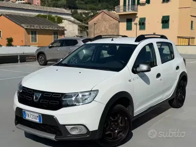 Usata Dacia Sandero Stepway 90 CV (66 kW) 2018 Bianco Berlina
