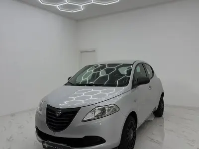 Usata Lancia Ypsilon S 69 CV (50 kW) 2014 Grigio Utilitaria