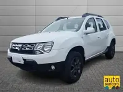 Usado Dacia Duster Lauréate 110 CV (80 kW) 2014 Blanco Familiar