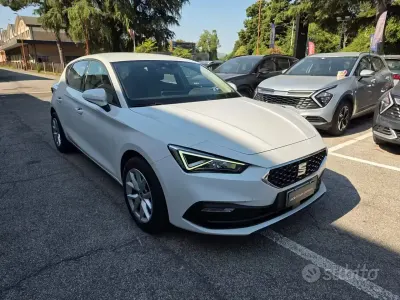 Usata Seat Leon Style 115 CV (84 kW) 2021 Bianco Berlina