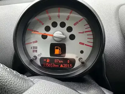 Usata Mini ONE 75 CV (55 kW) 2011 Nero Utilitaria