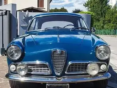Usata Alfa Romeo Giulietta Sprint 80 CV (58 kW) 1961 Blu/azzurro Berlina