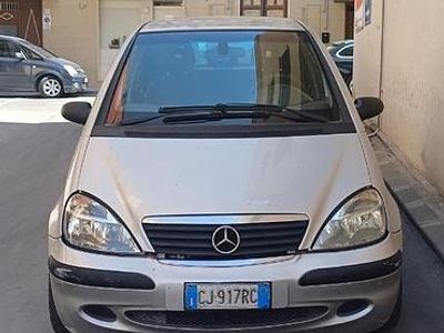 Usata Mercedes A200 140 CV (102 kW) 2004 Grigio Monovolume