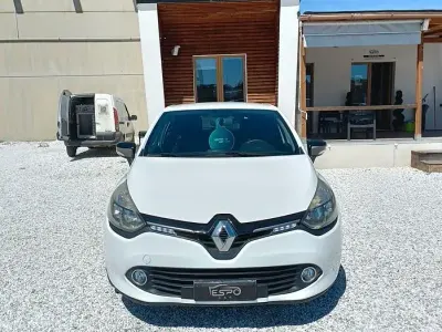 Begagnad Renault Clio IV 75 HK (55 kW) 2015 Vit Sedan