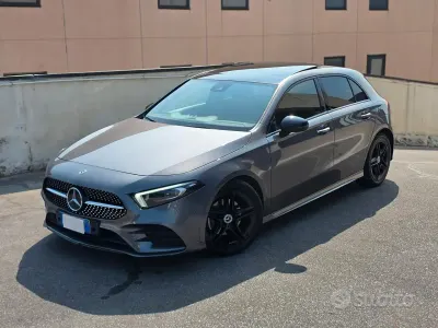 Usata Mercedes A180 AMG Line Premium 116 CV (85 kW) 2022 Grigio Berlina