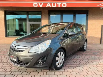 Usata Opel Corsa Club 86 CV (63 kW) 2011 Grigio Utilitaria