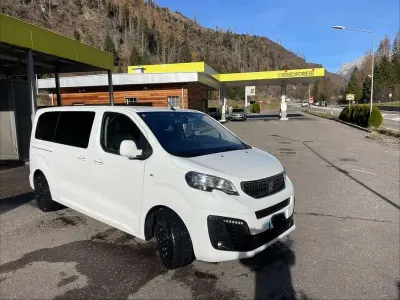 Usata Peugeot Traveller Active 150 CV (110 kW) 2020 Bianco Monovolume