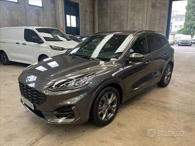 Usata Ford Kuga ST-Line X 120 CV (88 kW) 2022 Grigio SUV