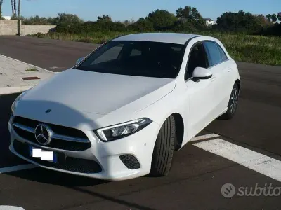 Usata Mercedes A180 Business 116 CV (85 kW) 2021 Bianco Berlina