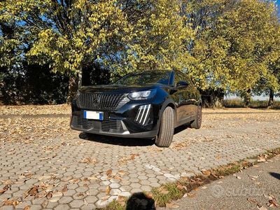 Używany Peugeot 2008 Active 100 KM (73 kW) 2023 Czarny SUV