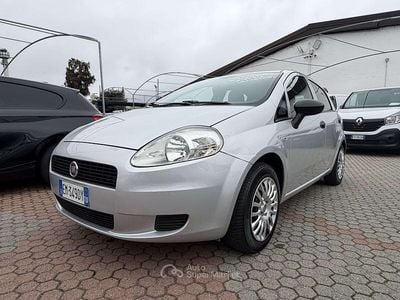 Usata Fiat Grande Punto S 69 CV (50 kW) 2012 Argento Utilitaria