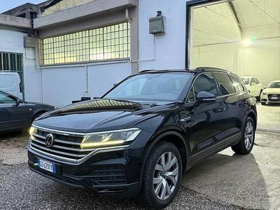 Usata VW Touareg Elegance 231 CV (169 kW) 2021 Nero SUV