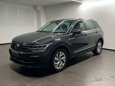 Usata VW Tiguan Life 122 CV (89 kW) 2023 Grigio SUV
