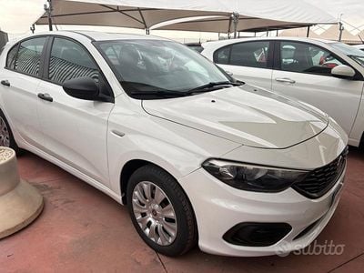 Usata Fiat Tipo Lounge 95 CV (69 kW) 2019 Bianco Berlina