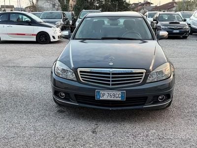 Usata Mercedes C220 Classic 169 CV (124 kW) 2008 Marrone Berlina