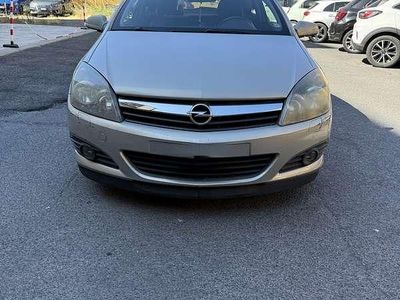 Usata Opel Astra GTC Sport 120 CV (88 kW) 2006