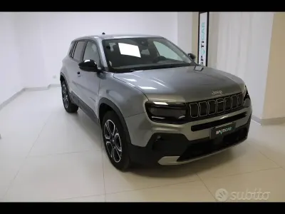 Occasion Jeep Avenger Summit 61 kW (84 PK) 2025 Grijs SUV