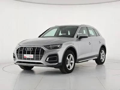 Usata Audi Q5 Advanced 204 CV (150 kW) 2022 Grigio SUV