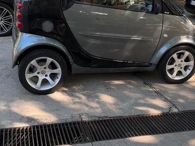 Usata 2005 Smart ForTwo Coupé Utilitaria | 2500 €