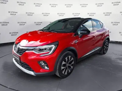 Usata Renault Captur Techno 101 CV (74 kW) 2023 Rosso SUV