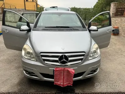 Usata Mercedes B200