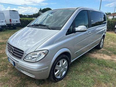 Usata Mercedes Viano 150 CV (110 kW) 2007 Argento Monovolume