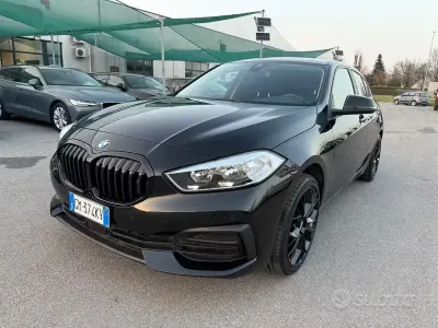 Usata BMW 116 Advantage 116 CV (85 kW) 2022 Nero Utilitaria