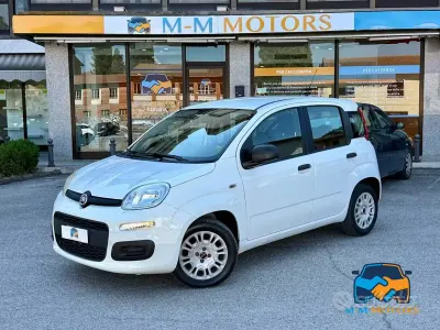 Usata Fiat Panda Pop 69 CV (50 kW) 2017 Bianco Utilitaria