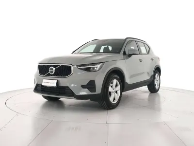 Usata Volvo XC40 129 CV (94 kW) 2024 Grigio SUV