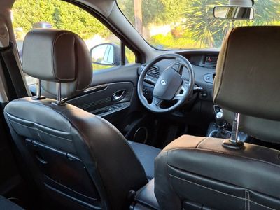 Nero Usata 2011 Renault Scénic III Monovolume | 4500 € (Molto cara)