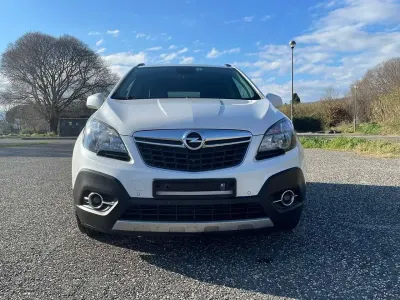 Usata Opel Mokka 140 CV (102 kW) 2015 Bianco SUV
