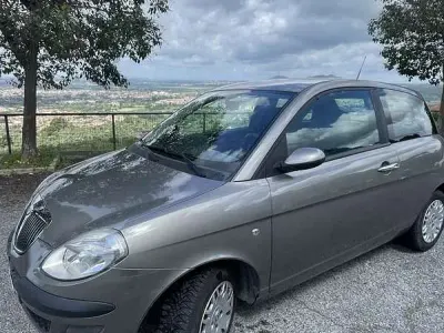 Usata Lancia Ypsilon 69 CV (50 kW) 2005 Utilitaria