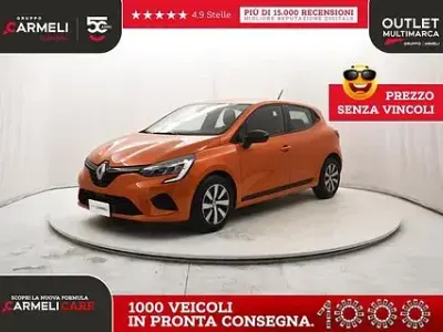 Usata Renault Clio Equilibre 101 CV (74 kW) 2023 Arancione Utilitaria