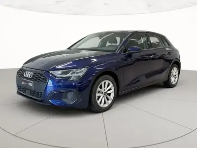 Usata Audi A3 Business 116 CV (85 kW) 2024 Blu navarra metallizzato