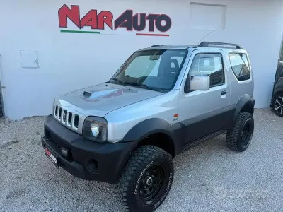 Usata Suzuki Jimny 86 CV (63 kW) 2007 Grigio SUV