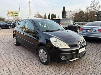 Usata Renault Clio II 75 CV (55 kW) 2007 Nero Berlina